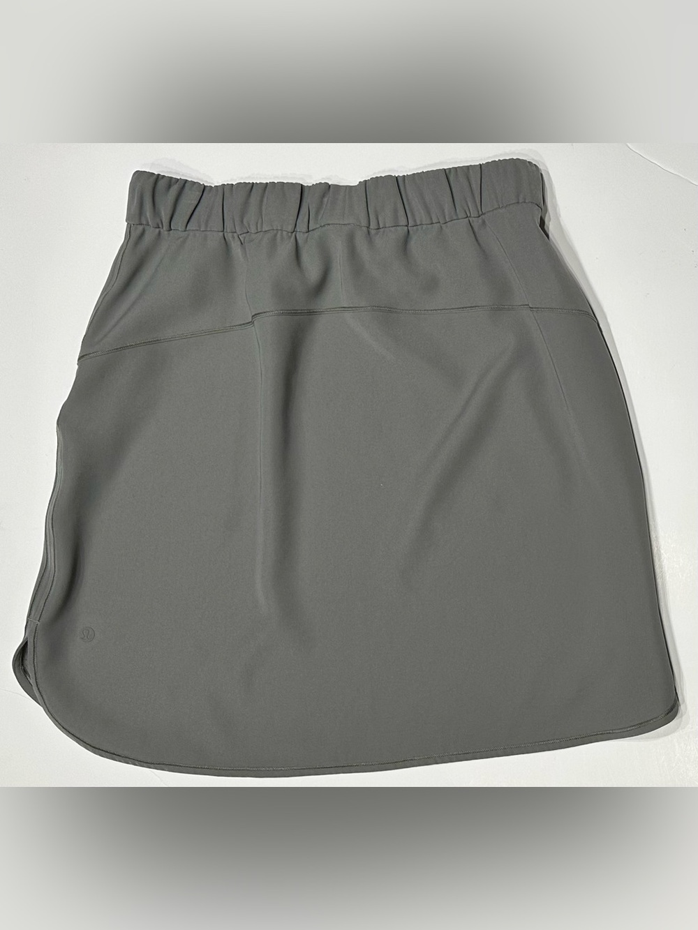LULULEMON On The Fly Grey Green Elastic Drawstring Waist Skirt Pockets Size 10 - Picture 5 of 16